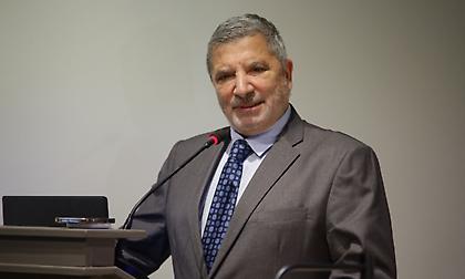 Πατούλης: Πήγαμε για έλεγχο χωρίς ραντεβού στο ιατρείο της Καρνεάδου και δεν άνοιξαν, να μπαίναμε από το μπαλκόνι;