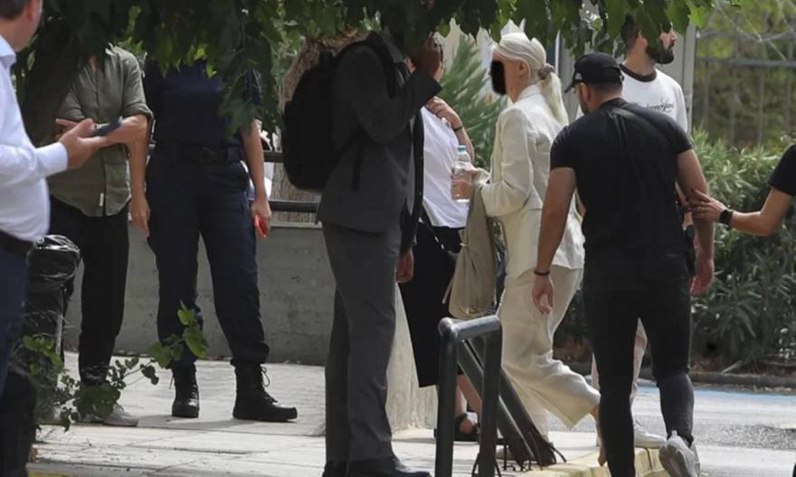 Προφυλακίστηκαν οι δύο κατηγορούμενοι γιατροί για τον θάνατο του Γιώργου Μαζωνάκη - Τι είπαν στις απολογίες τους