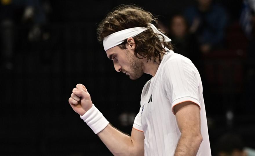 Τσιτσιπάς: «Δεν παίζω στο Davis Cup για χρήματα, είμαι σαν εθελοντής εδώ»