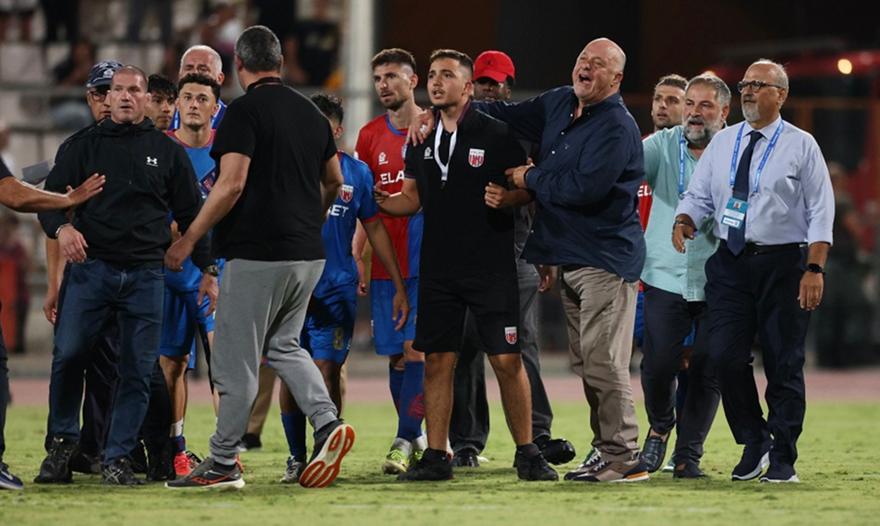 «Επεισόδιο» Μπέου με Μπρινιόλι, τα βρήκαν σε τετ-α-τετ μετά από… απειλές για μήνυση!