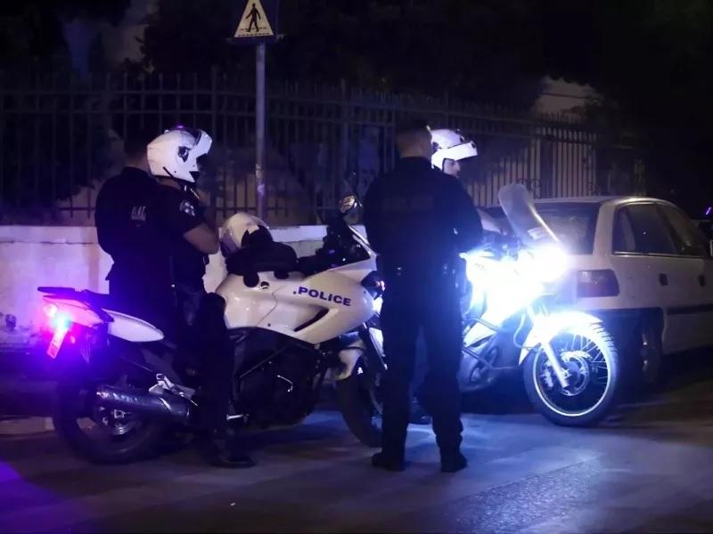 Αμαλιάδα: Δύο συλλήψεις για έκρηξη και εμπρησμό σε πολυκατοικία