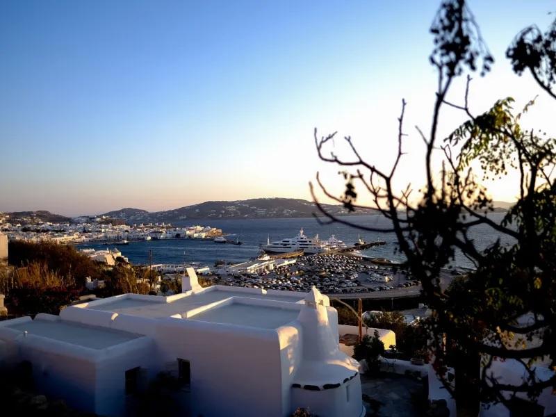 Σε εξέλιξη ο έλεγχος στην Πολεοδομία που σφραγίστηκε στη Μύκονο - Καταγγελίες για υποστελέχωση