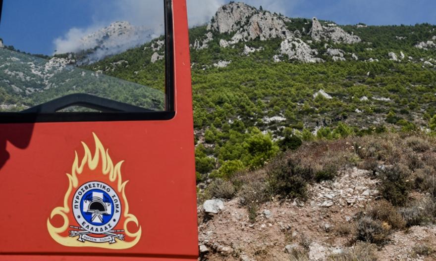 Ρόδος: Νεκρός πυροσβέστης σε επιχείρηση βοήθειας περιπατητών