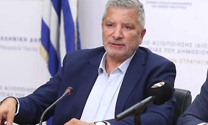 Πατούλης: Οι γιατροί εξαπάτησαν τον ΙΣΑ - Πώς δήλωσαν το μηχάνημα πλασμαφαίρεσης