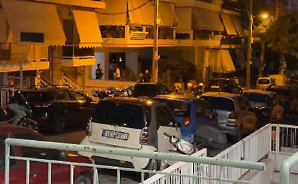Αίσιο τέλος στο θρίλερ της Νίκαιας: Πείστηκε να παραδοθεί ο άνδρας που κρατούσε όμηρο τη σύζυγό του