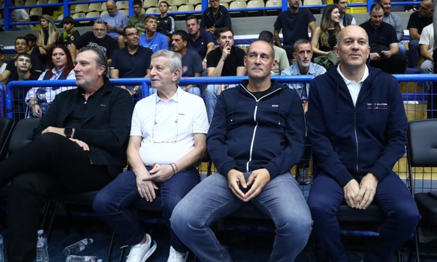 Παναγιώτης και Γιώργος Αγγελόπουλος στο Περιστέρι για τον ημιτελικό του Ολυμπιακού με την ΑΕΚ