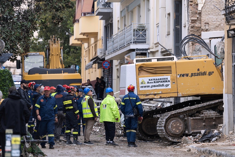 Πλάκα: Συγκλονιστικές εικόνες από την ασύλληπτη τραγωδία