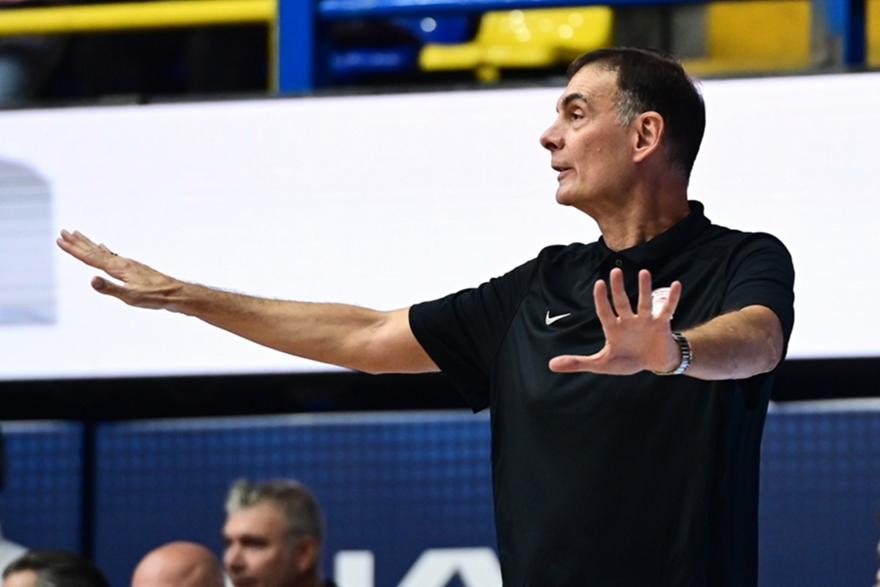 Ζέρβας: «Ο Μπαρτζώκας θέλει τον Ολυμπιακό σε εγρήγορση - Σαν χορευτής κινείται ο Μοντέρο»