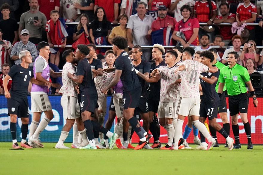 Νέα νίκη για τις ΗΠΑ με 4-2 επί της Χιλής και πρωταγωνιστές τους νεαρούς