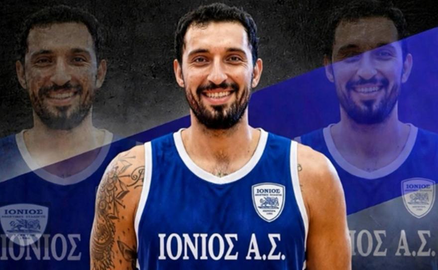 Επιστροφή στις ρίζες για Χρυσικόπουλο: Υπέγραψε στον Ιόνιο