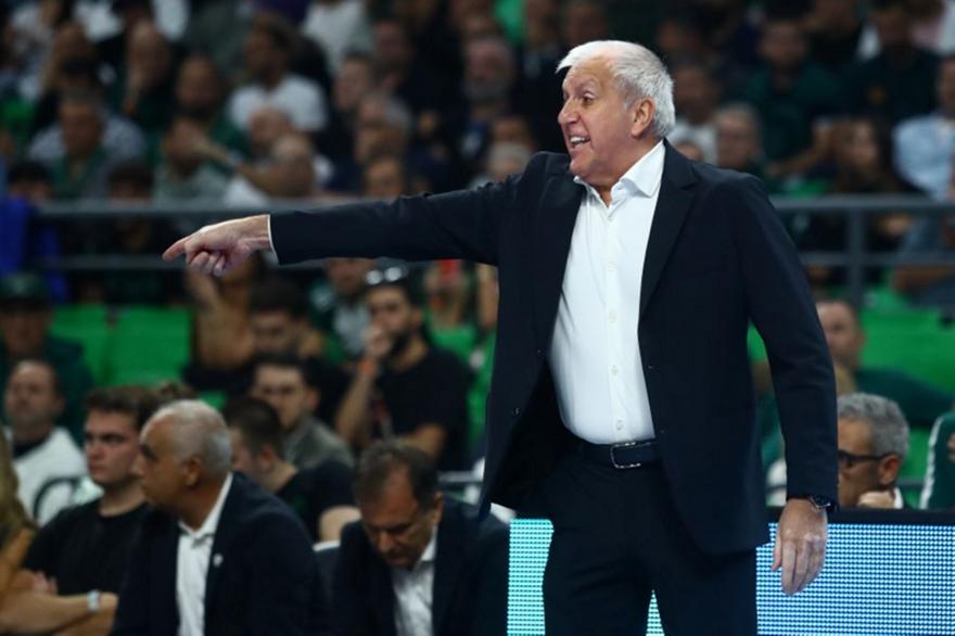 Ομπράντοβιτς: «Όλοι αξίζουν να παίζουν - Δεν είναι φυσιολογικό να αγωνιζόμαστε με 11 παίκτες»