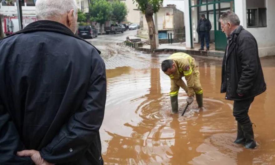 Κρήτη: Σοβαρές καταστροφές στο Λασίθι - «Ολοκληρωτική» η ζημιά στο Οροπέδιο, νέες καθιζήσεις και κλειστοί δρόμοι