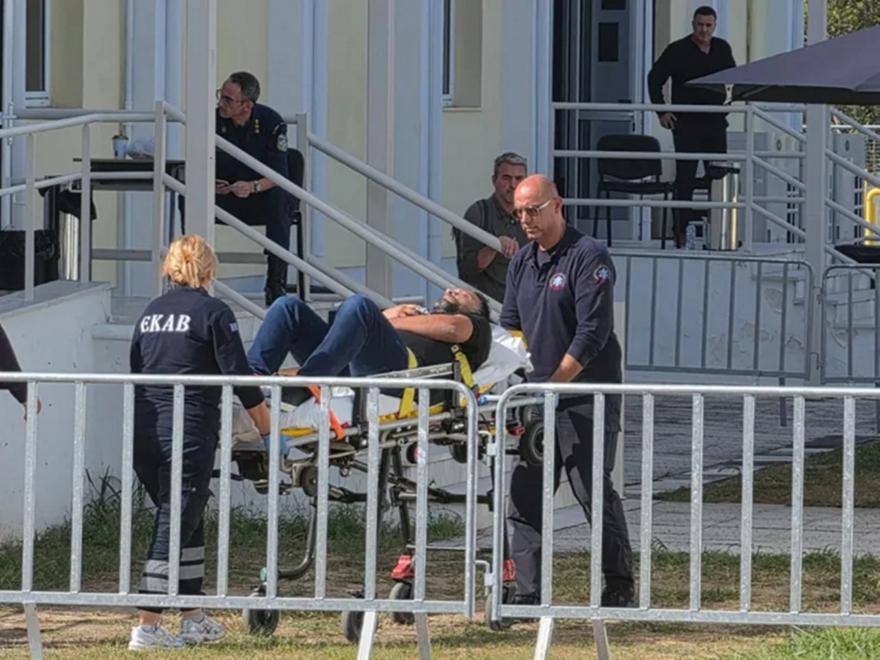 Στο Γενικό Νοσοκομείο Λάρισας ο Πάνος Ρούτσι: Λιποθύμησε στη δίκη για τα Τέμπη