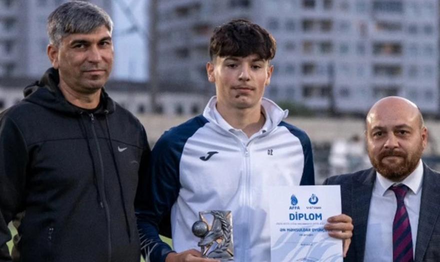 «Ο Ολυμπιακός τσεκάρει τον 18χρονο επιθετικό Ιμπραχίμ»