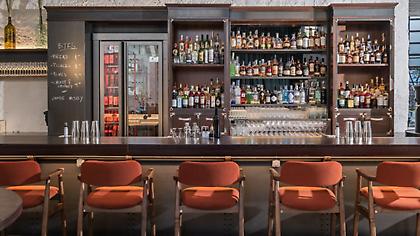 The World’s 50 Best Bars 2026: Η Αθήνα ξανά στην κορυφή με τρία μπαρ στην παγκόσμια 50άδα