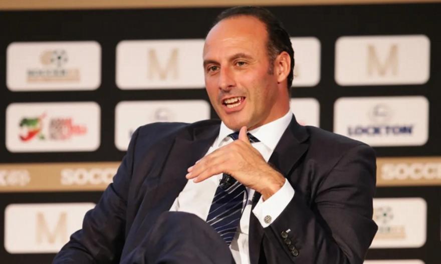 Διεκδικεί την προεδρία της FIFA από τον Ινφαντίνο ο Βέγκα