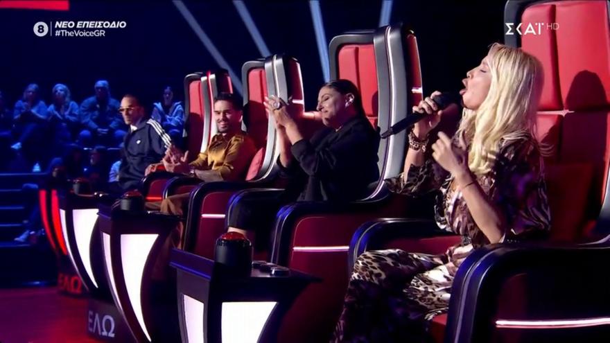 The Voice: Η Πάολα τραγούδησε Καζαντζίδη για να κάνει το χατίρι παίκτη και καθήλωσε