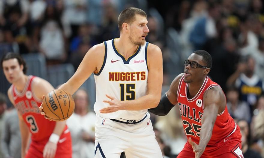 Γιόκιτς με triple-double, θετικός ο Χεζόνια στη νίκη των Καβαλίερς
