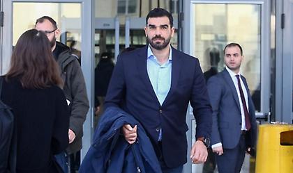 Κωνσταντινέας στον bwinΣΠΟΡ FM 94,6: «Ο Βεργέτης όφειλε να ενημερώσει για το ομοφοβικό πανό»