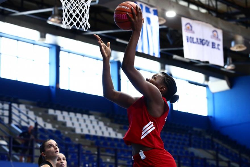 Double score για τον εντυπωσιακό Ολυμπιακό επί του Κρόνου - Εύκολο μεσημέρι για τον Αθηναϊκό απέναντι στον Πανσερραϊκό