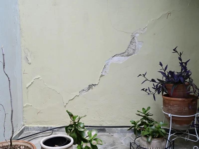 Άνοιξε ο δρόμος για την αποκατάσταση των διαμερισμάτων στην Κυψέλη που υπέστησαν ζημιές από το Μετρό