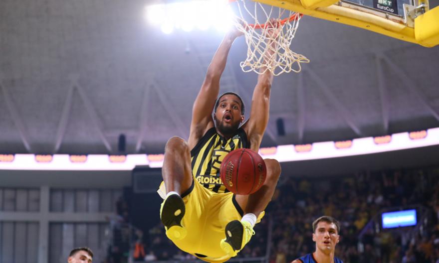 Showtime για τον Άρη στη Γερμανία: Το τρομερό alley-oop κάρφωμα του Ρόμπινσον-Ερλ κόντρα στη Ροστόκ