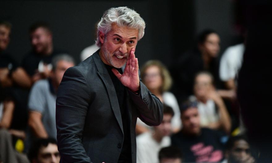 Ζιάγκος: «Αυτό που παρουσιάσαμε ήταν μια μπασκετική ασχήμια - Πήρε την ομάδα στις πλάτες του ο Λοβ»