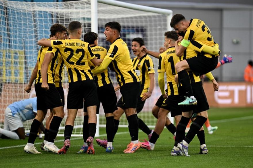Όρθια η ΑΕΚ στο Μάντσεστερ για το Youth League, πήρε χρυσό βαθμό από τη Σίτι και συνεχίζει να ονειρεύεται