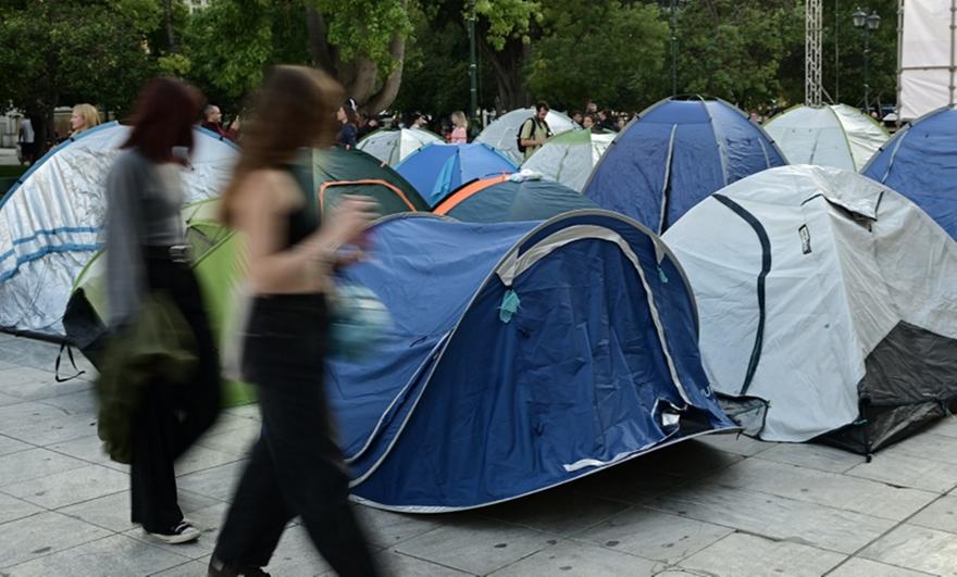 Σκηνές στο Σύνταγμα στήνουν οι φοιτητές - Ξεκινά διήμερο κινητοποιήσεων