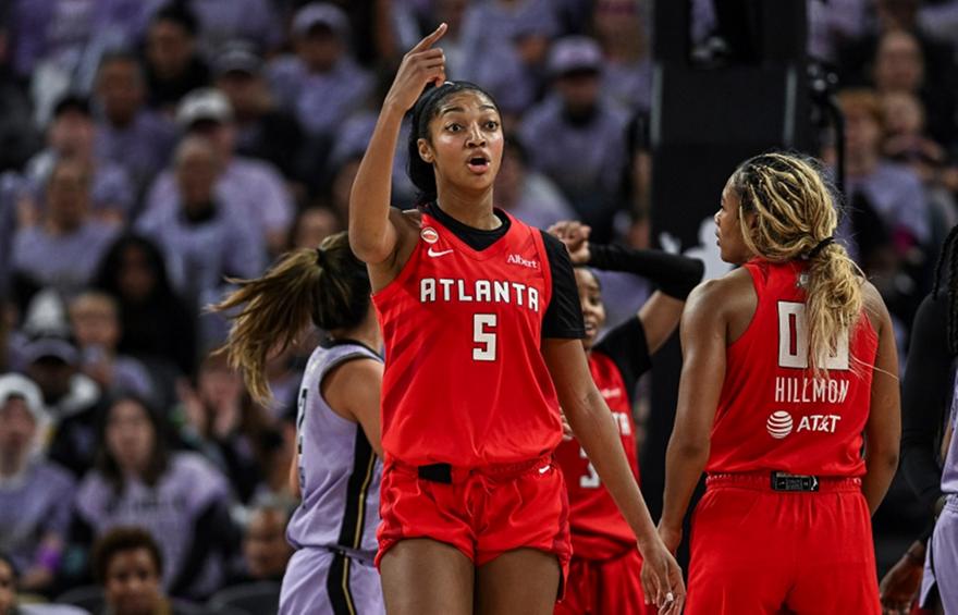 WNBA: Η Ατλάντα ισοφάρισε τους τελικούς με φοβερή Έιντζελ Ρις