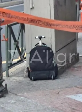 Άδεια η «ύποπτη» βαλίτσα στο κέντρο του Πειραιά: Αποκλείστηκε η περιοχή