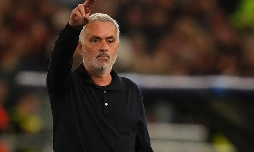 Μουρίνιο ενόψει ΑΕΚ: «Εξαιρετικά δύσκολο το επόμενο παιχνίδι στην Αθήνα»
