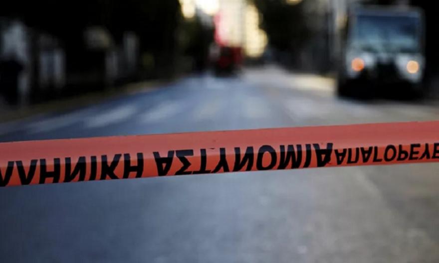 Αθήνα: Ύποπτο αντικείμενο στην οδό Σισίνη – Κλιμάκιο του ΤΕΕΜ στο σημείο