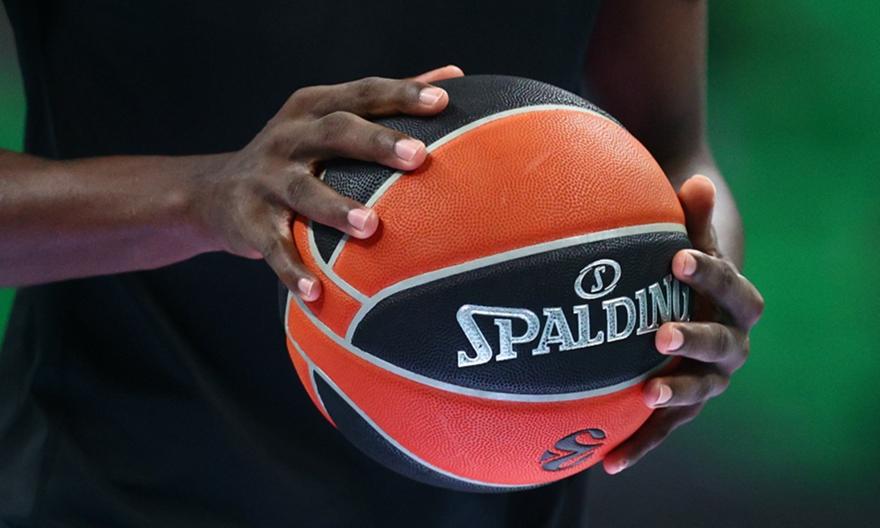 Ανοίγει ο «ασκός του Αιόλου» και στη EuroLeague – Ο Κορομηλάς, οι καταγγελίες Γιανάι και αναπάντητα ερωτήματα