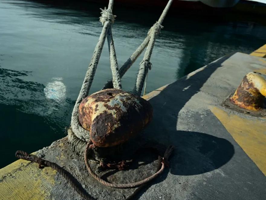 Απεργιακές κινητοποιήσεις στις 30 Οκτωβρίου: Δεμένα αναμένεται να μείνουν τα πλοία σε 7 λιμάνια