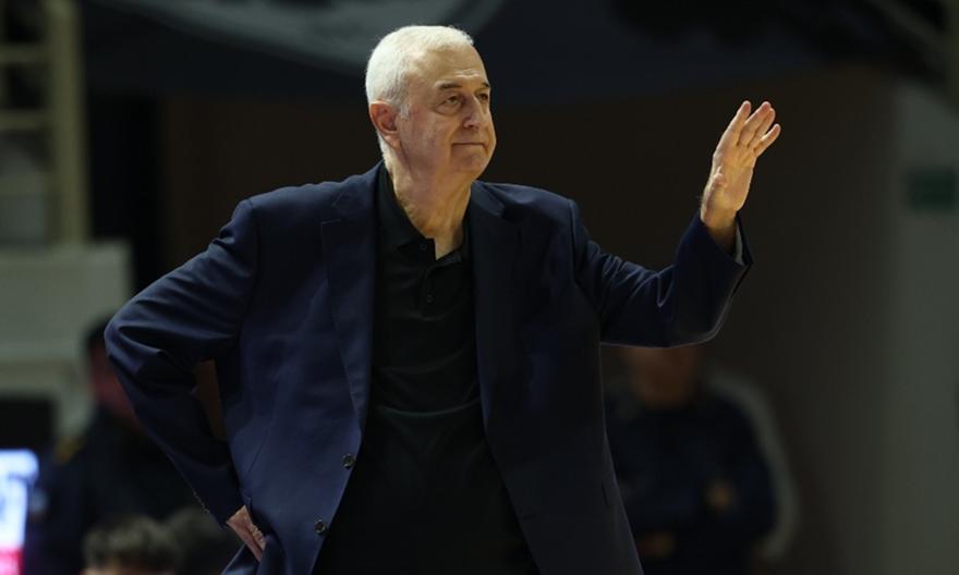 Σάκοτα: «Να παίξουμε όσο καλύτερα μπορούμε για να πάρουμε τη νίκη»