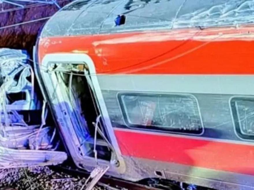 Ισπανία: Ο υπ. Μεταφορών αρνείται να παραιτηθεί μετά το δεύτερο πολύνεκρο σιδηροδρομικό δυστύχημα στη θητεία του φέτος