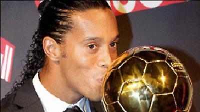 Πελέ: «Ο Ροναλντίνιο είναι ο καλύτερος»