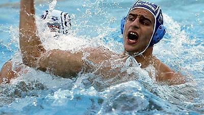 Προελαύνει ο Εθνικός!