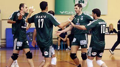 Όλα καλά με τον αρχηγό!