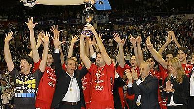 Στη... γωνία το φαβορί!