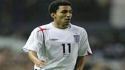 Οι «βιόλα» θέλουν Λένον