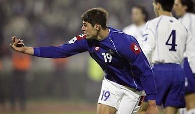 Ψηλός και άχαρος!