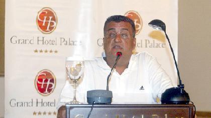 Σκόρδας: «Και… σουβλάκια να μοίραζε το κράτος, θα μπαίναμε»!