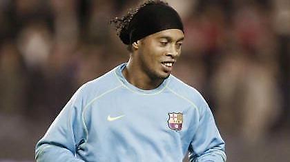 Δεν το κουνάει απο την Βαρκελώνη ο Ροναλντίνιο