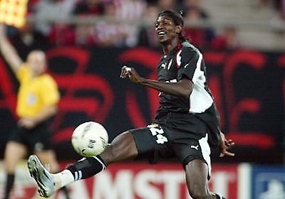 Αντεμπαγιόρ : «Με θέλει η Έβερτον»