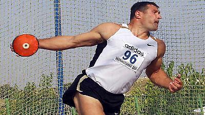 Πρώτος με ρεκόρ ο Αλέκνα στη δισκοβολία