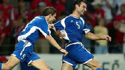 Φούλαμ, Πόρτσμουθ ερίζουν για Δέλλα