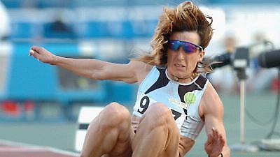 Πρόκριση με πρωτιά για τη Δεβετζή