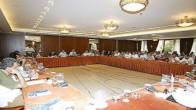 ΕΕΑ: ''Στοπ'' σε 7 ΠΑΕ και Χούλη